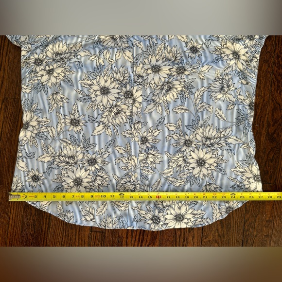 Chaps Garden Daisy Blouse - Picture 14 of 16